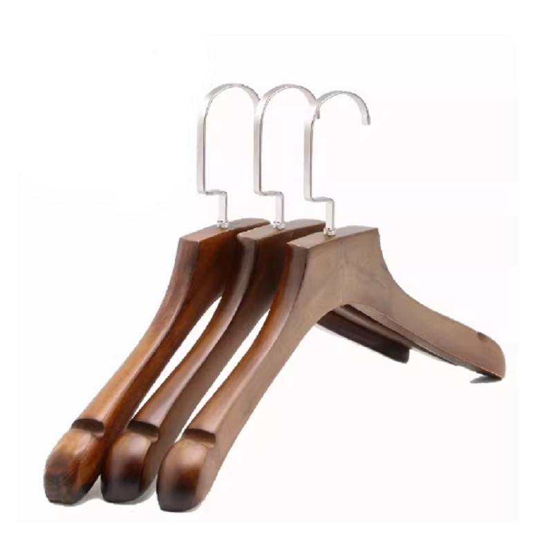 Kvalitetshängare av trä